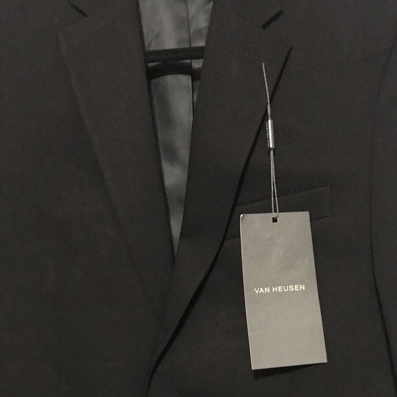 VAN HEUSEN CLASSIC MODERN FIT MEN BLAZER. CLASSIC DESIGN FOR GENTLEMEN LOOKS - Picture 2 of 9